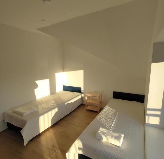 پانسیون Radikiai House