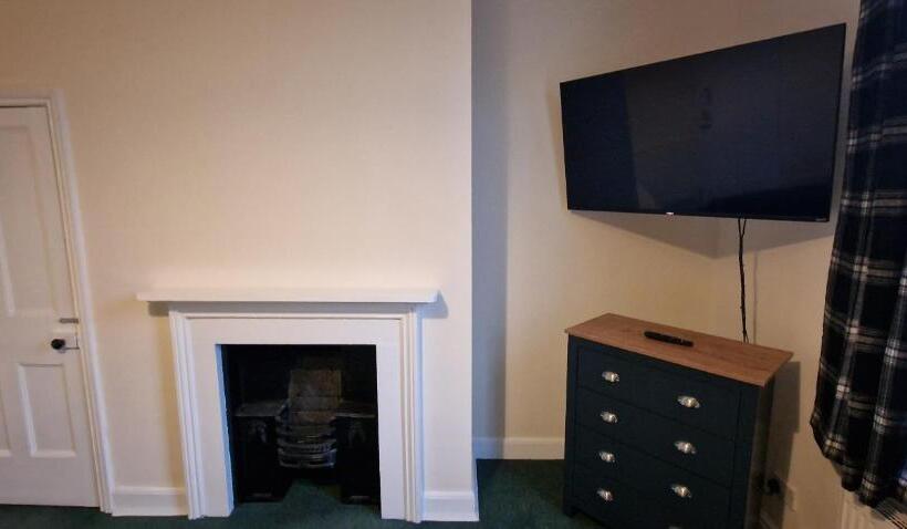 Пансион Rooms In Wakefield City Centre