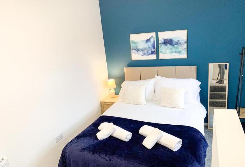 펜션 Suite 3 Stunning Room In Oldham Sociable House