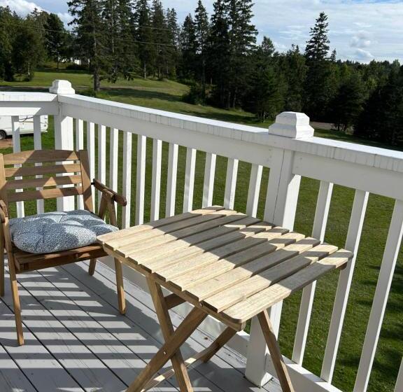 بنسيون Tides Inn Guest Suites