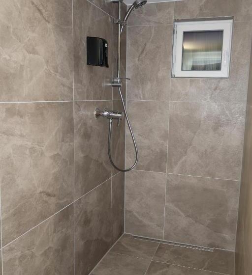 膳宿费 Tokas   An Der Regiobahn