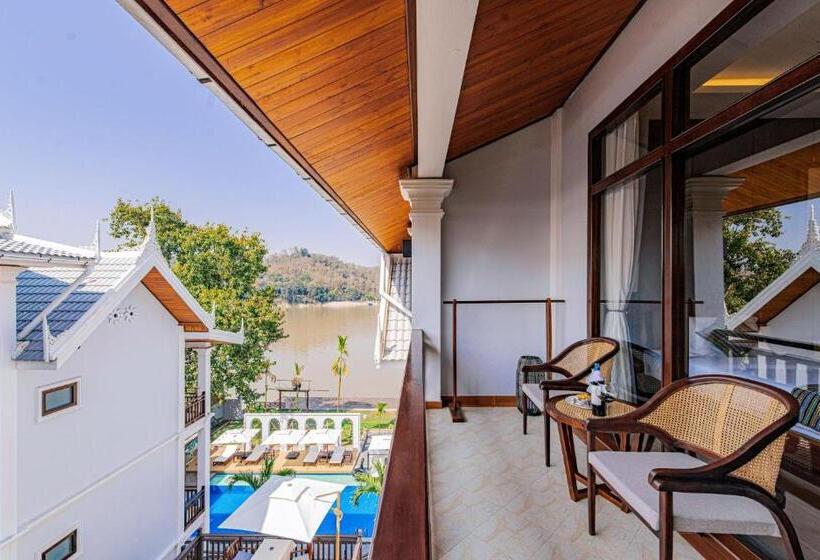 Relaxful Hotel泊岸酒店