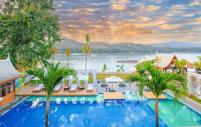 Relaxful Hotel泊岸酒店