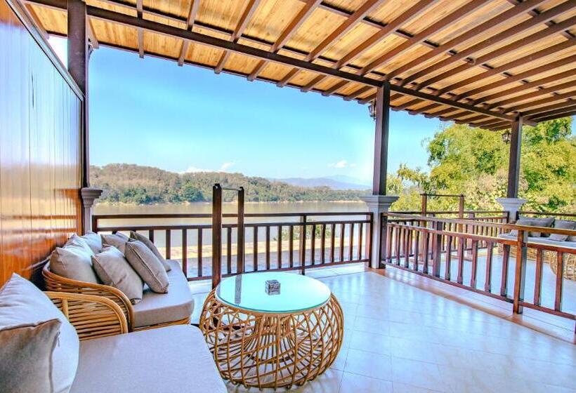 Relaxful Hotel泊岸酒店