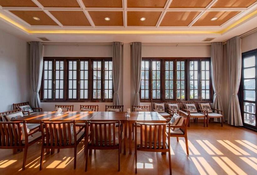 Relaxful Hotel泊岸酒店