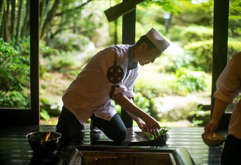 Ryokan 川魚・山菜料理　和田屋