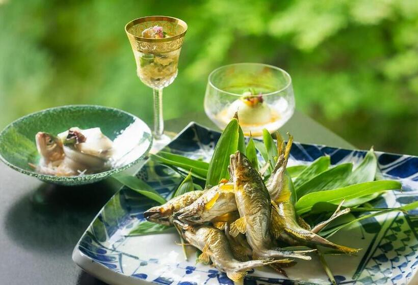 Ryokan 川魚・山菜料理　和田屋