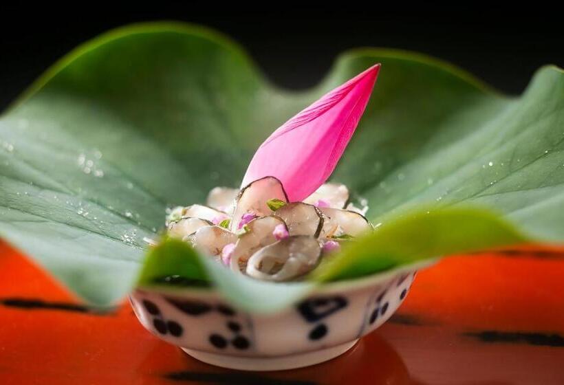 Ryokan 川魚・山菜料理　和田屋