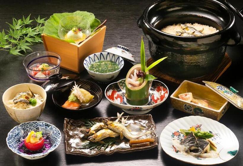 Ryokan 川魚・山菜料理　和田屋