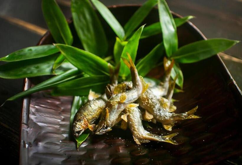 Ryokan 川魚・山菜料理　和田屋
