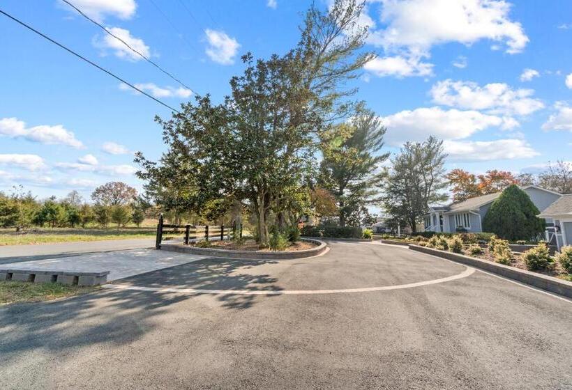 The Rest At Potomac Farms