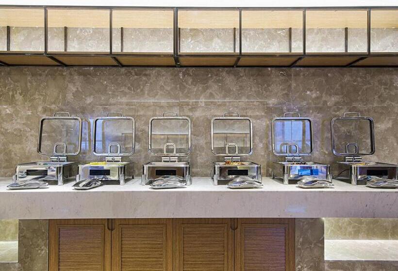 Vienna International Hotel Lanzhou Sasseur Outlets & Yellow Riverside