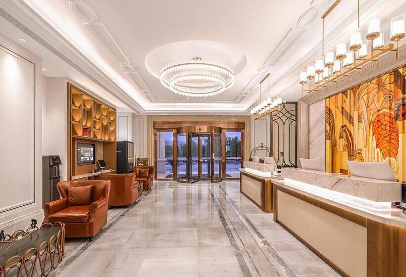 Vienna International Hotel Lanzhou Sasseur Outlets & Yellow Riverside