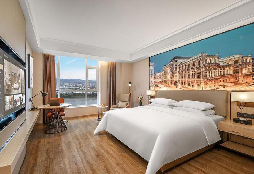 Vienna International Hotel Lanzhou Sasseur Outlets & Yellow Riverside