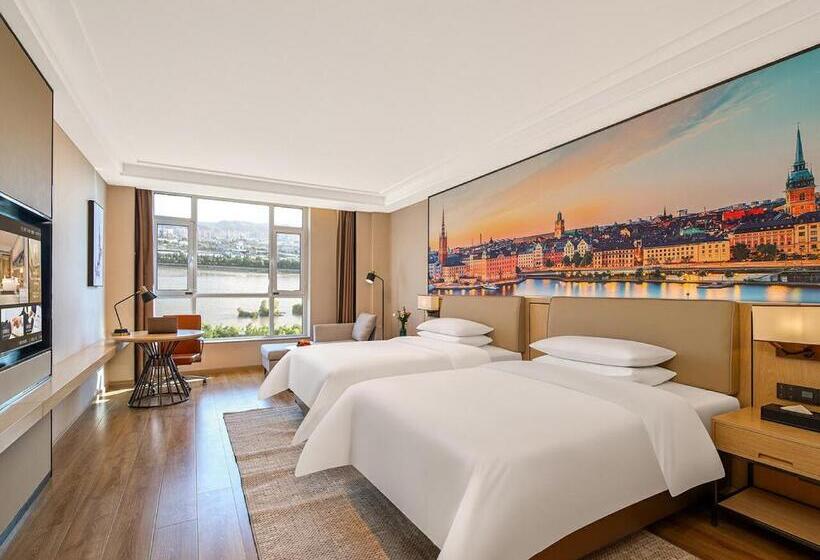 Vienna International Hotel Lanzhou Sasseur Outlets & Yellow Riverside