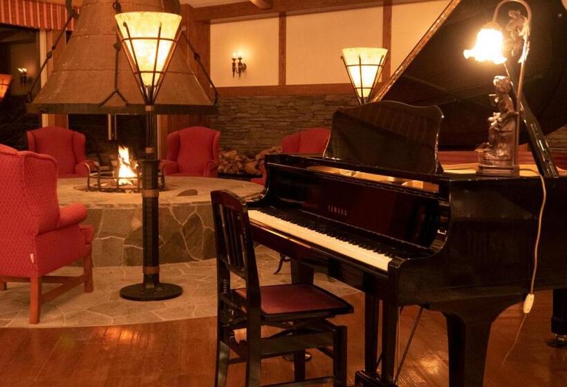 White Hotel Grand Hakuba