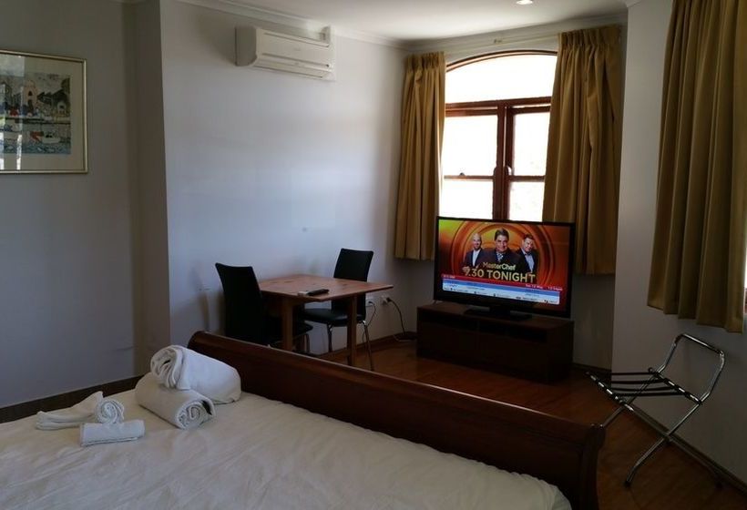 Adelaide House Apartments Fremantle