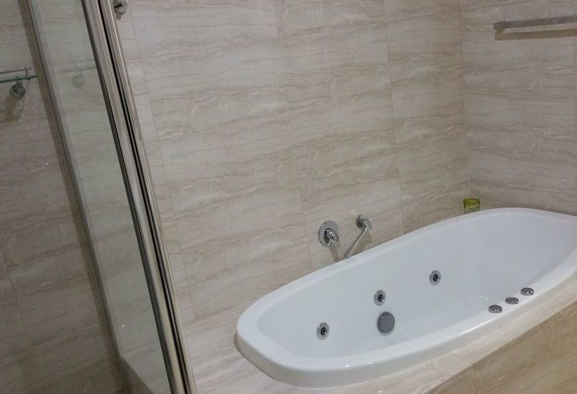 Adelaide House Apartments Fremantle