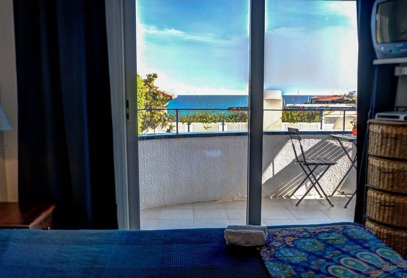 Apartment By The Sea