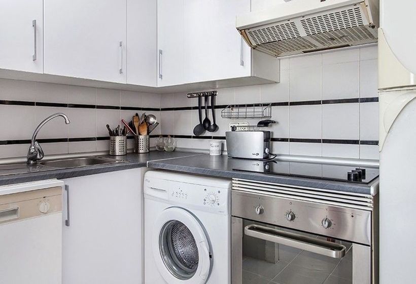 Apartment By The Sea