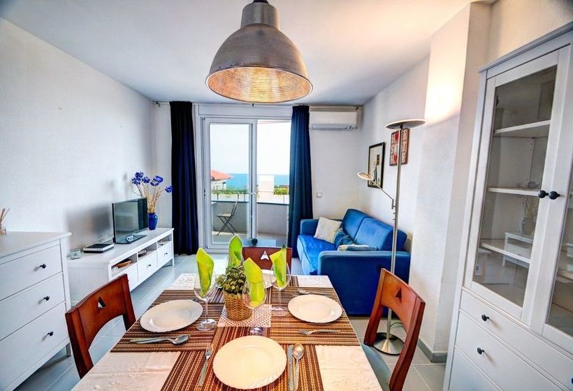 Apartment By The Sea