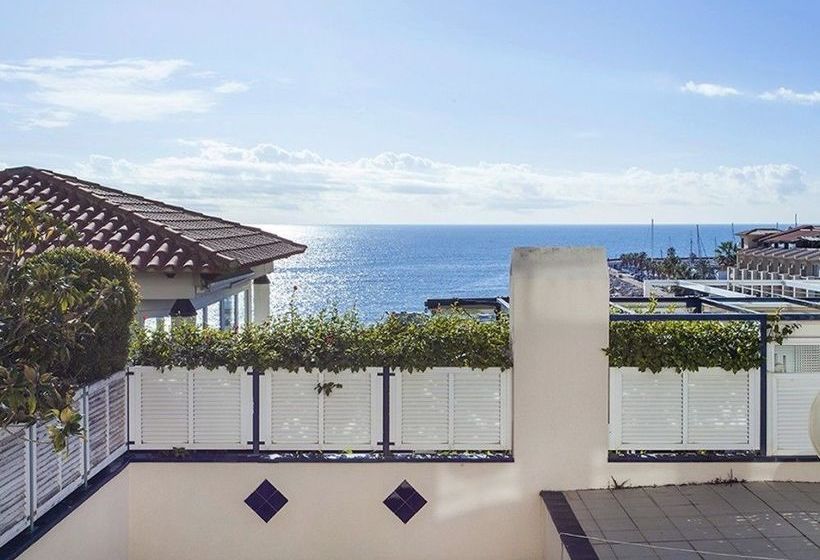 Apartment By The Sea