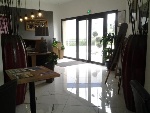 Appart Hotel Residella House Room & Kitchen Avignon Le Pontet