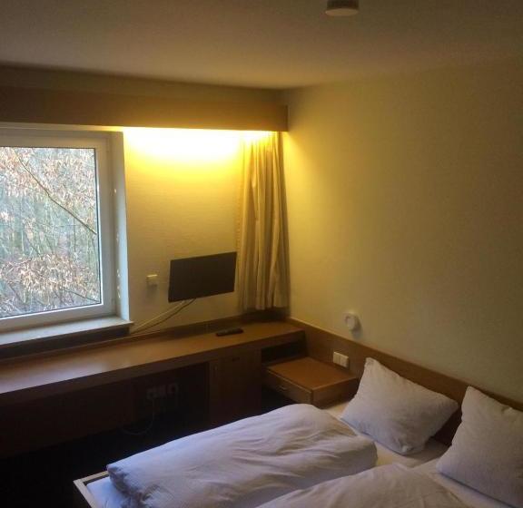 호텔 Autobahnraststätte Und  Riedener Wald Ost