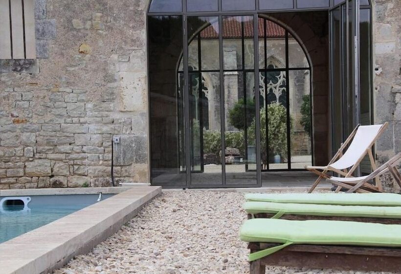 Bed and Breakfast Abbaye De Reigny   Esprit De France