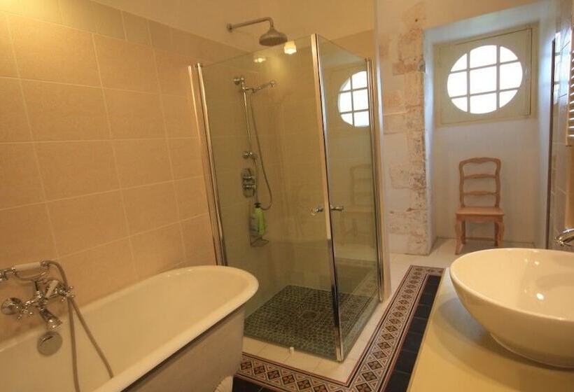 Bed and Breakfast Abbaye De Reigny   Esprit De France