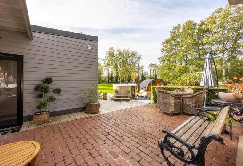 Bed and Breakfast Au Petit Manoir