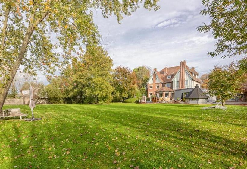 Bed and Breakfast Au Petit Manoir