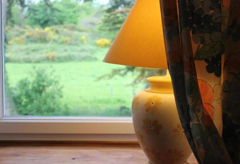 مبيت وإفطار Chambres D’hôte Manoir De Kerliviry