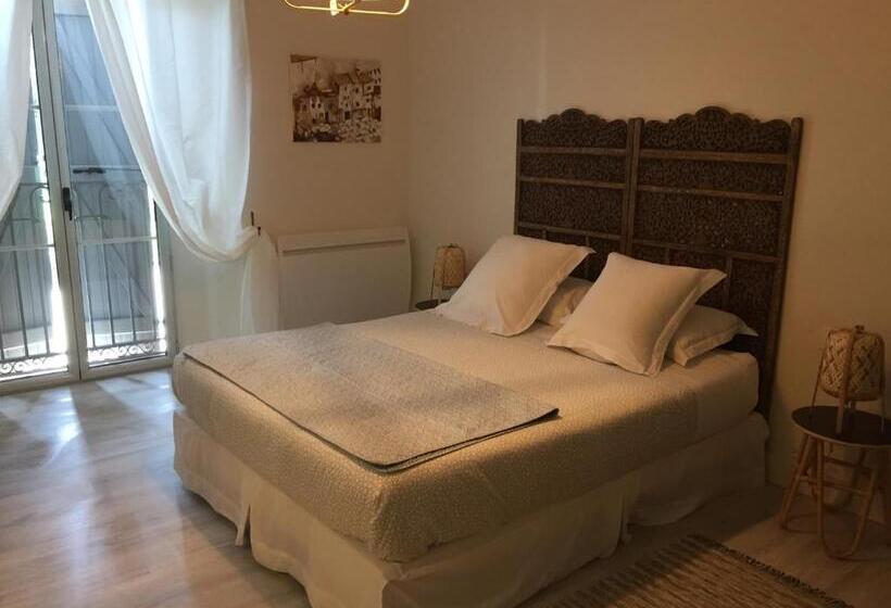 مبيت وإفطار Domaine En Castanet