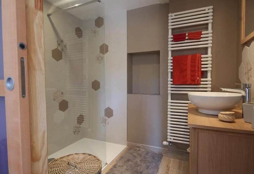 ベッドアンドブレックファースト La Bergerie Du Bois Joannin 1497 Route Des Fleuriats