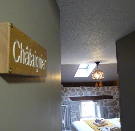 Bed and Breakfast La Vieille Maison De Pensol