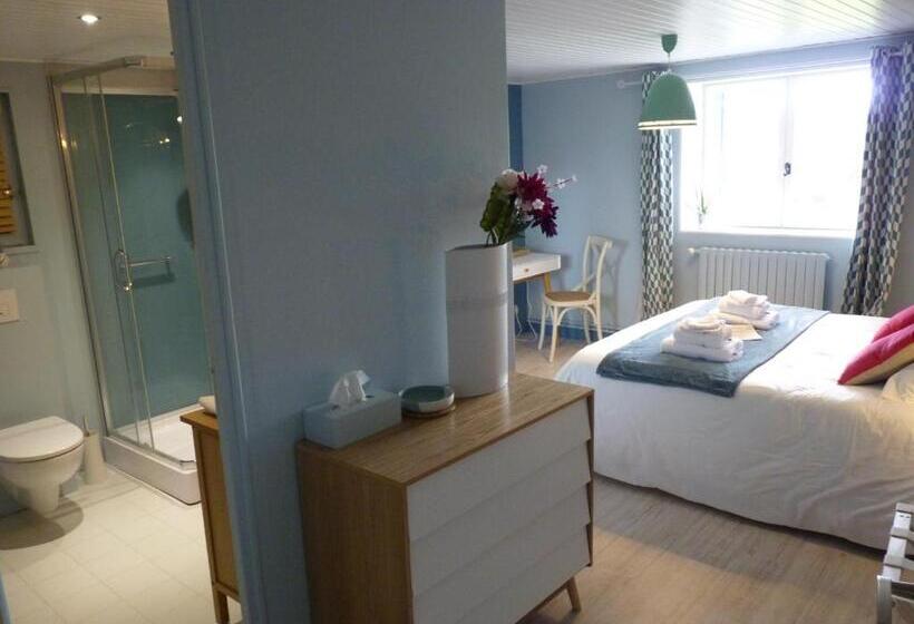 Bed and Breakfast La Vieille Maison De Pensol