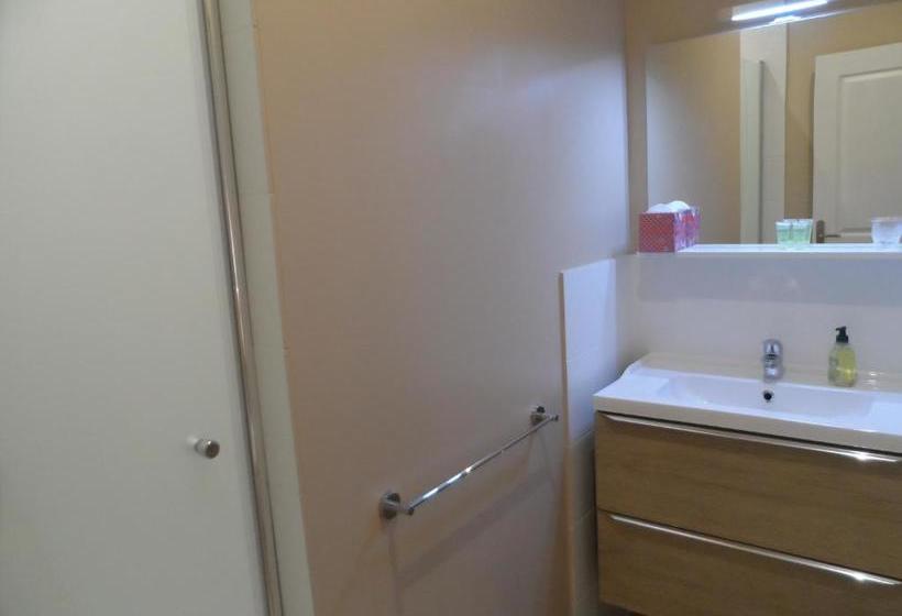 צימר Le Cercle Chambres Climatisées