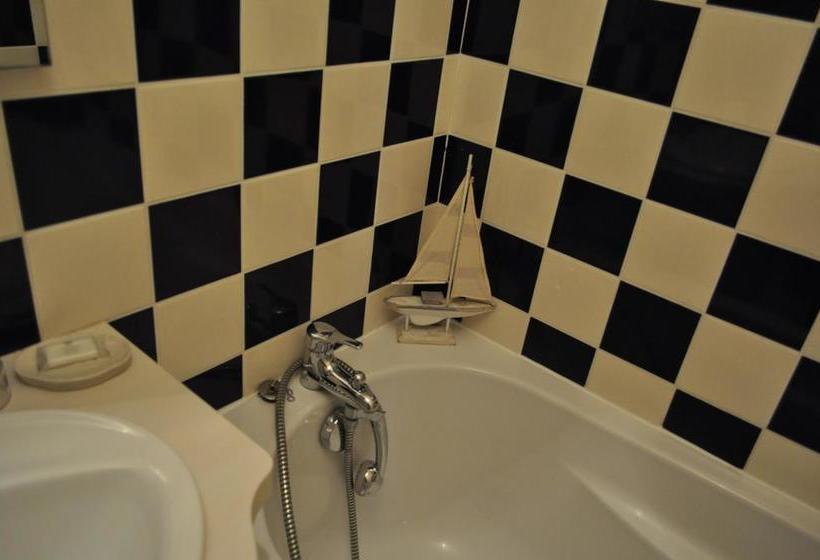 住宿加早餐 Le Château Des Ormes