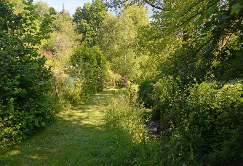 مبيت وإفطار Le Domaine Du Pont Canon