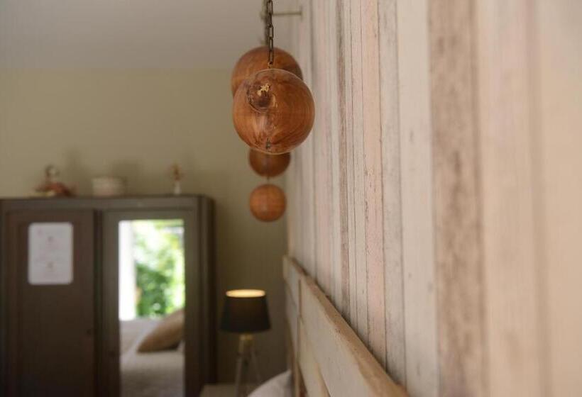 مبيت وإفطار Le Domaine Du Pont Canon