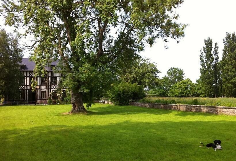 ベッドアンドブレックファースト Le Petit Manoir De La Vernelle