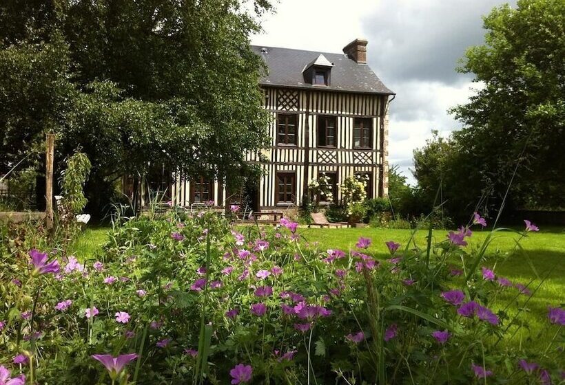 ベッドアンドブレックファースト Le Petit Manoir De La Vernelle