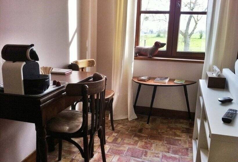 ベッドアンドブレックファースト Le Petit Manoir De La Vernelle