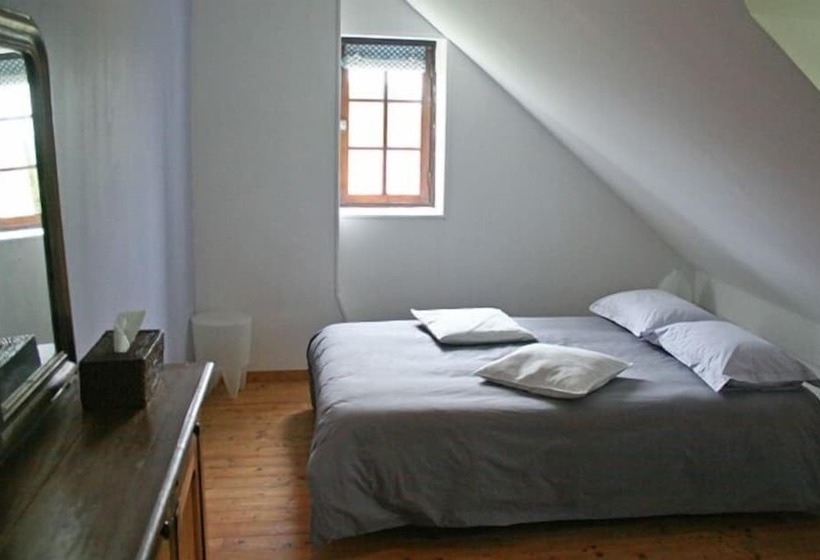 ベッドアンドブレックファースト Le Petit Manoir De La Vernelle