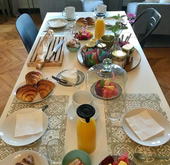 ベッドアンドブレックファースト Le Petit Manoir De La Vernelle