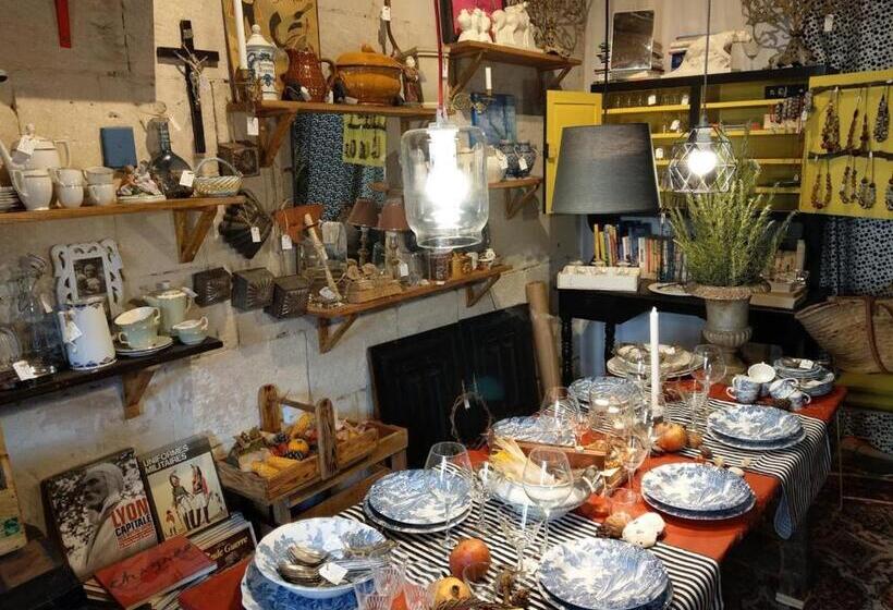 צימר Maison D'hôtes Les Volets Verts Et Sa Brocante