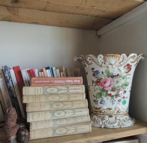צימר Maison D'hôtes Les Volets Verts Et Sa Brocante