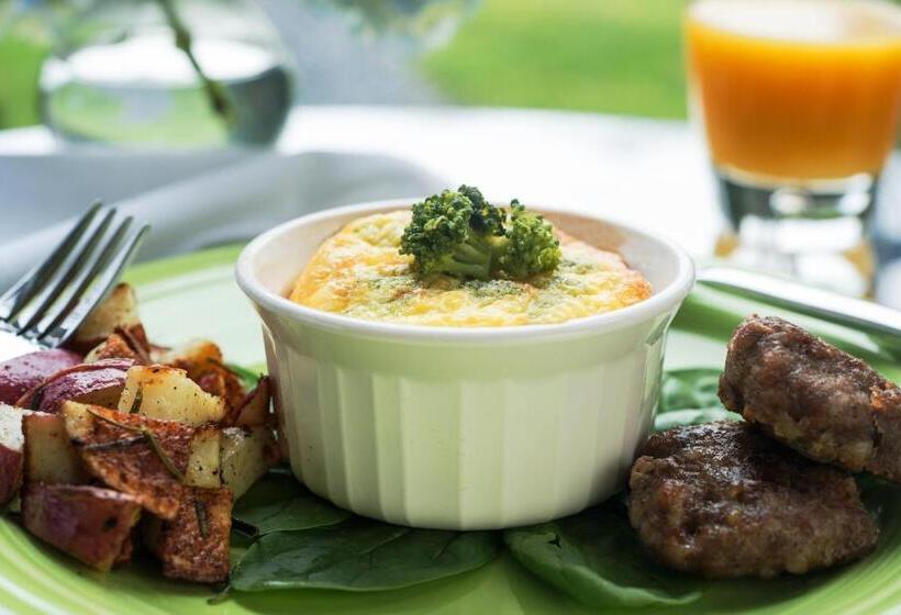 ベッドアンドブレックファースト Steeles Tavern Manor