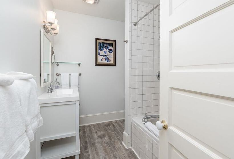 ベッドアンドブレックファースト Steeles Tavern Manor